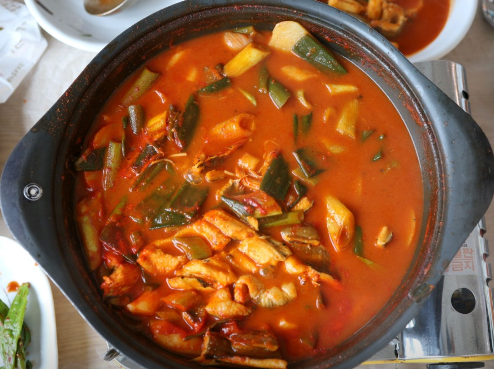 굿모닝 대한민국 충남 태안 붕장어 두루치기 50년 전통 맛집 위치 · 연락처 5 image 233