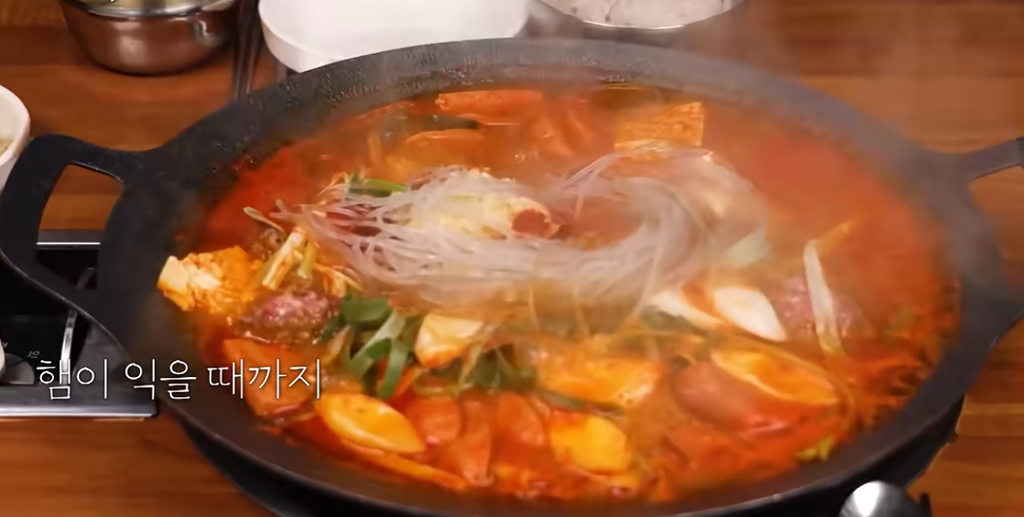 전현무계획4 케이윌 테이 의정부 49년 부대찌개 현지인 맛집 위치 · 연락처 5 image 450