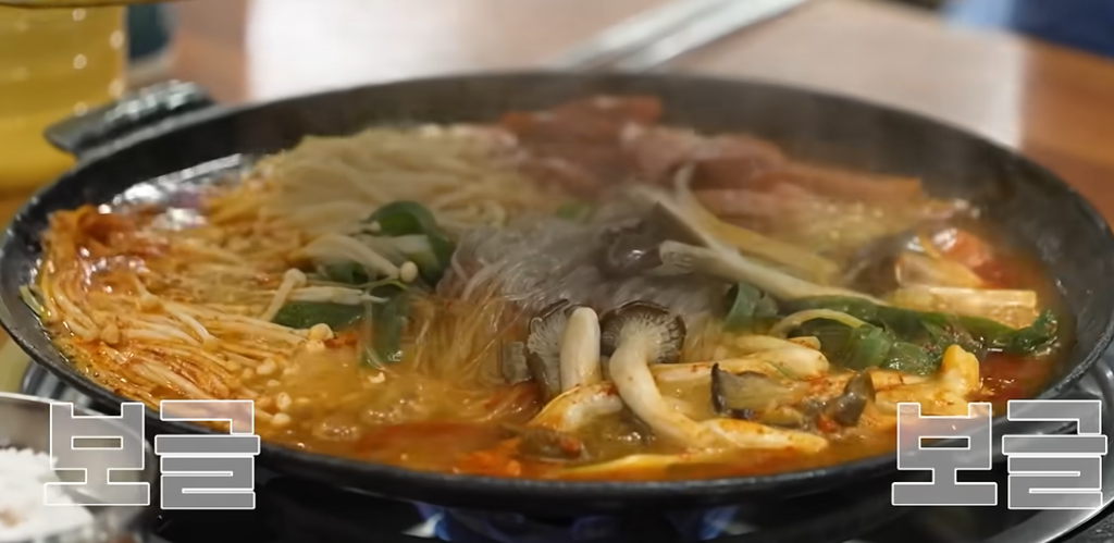 전현무계획4 케이윌 테이 의정부 49년 부대찌개 현지인 맛집 위치 · 연락처 8 image 453
